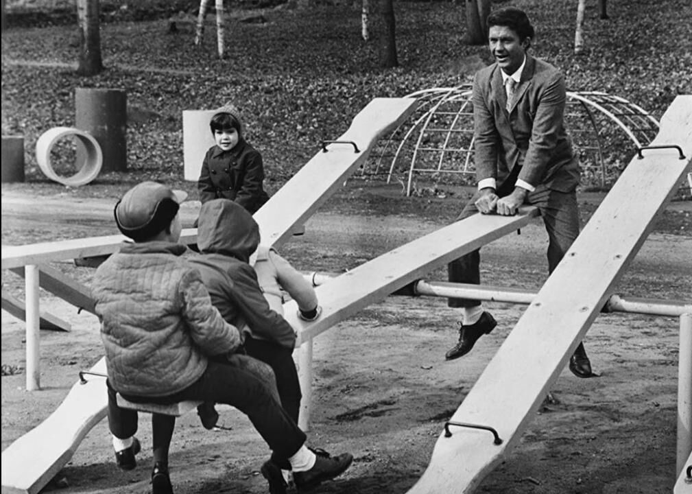 1968: Cliff Robertson